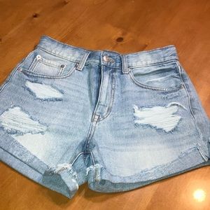 Aeropostale Mom short size 4